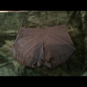 Black LULULEMON shorts